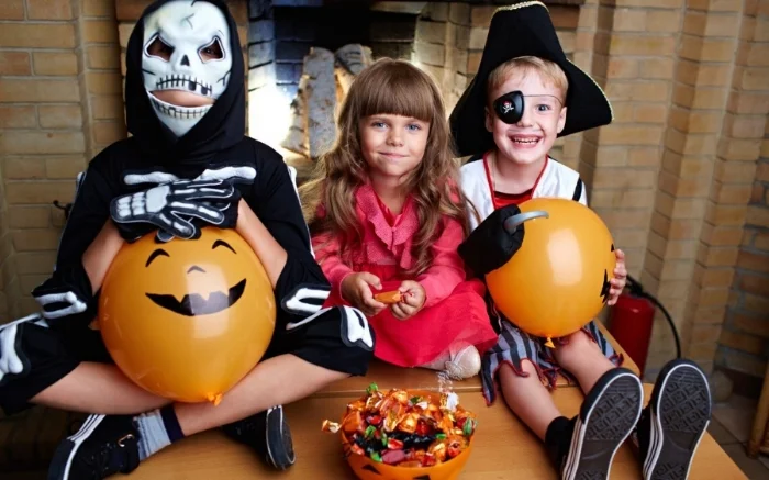 halloween-3-phases-ftr.jpg