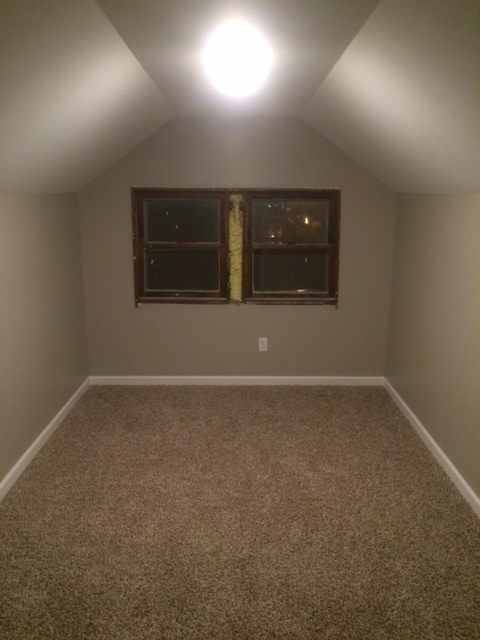 Walk-in closet in Master-bed - Windows are on order