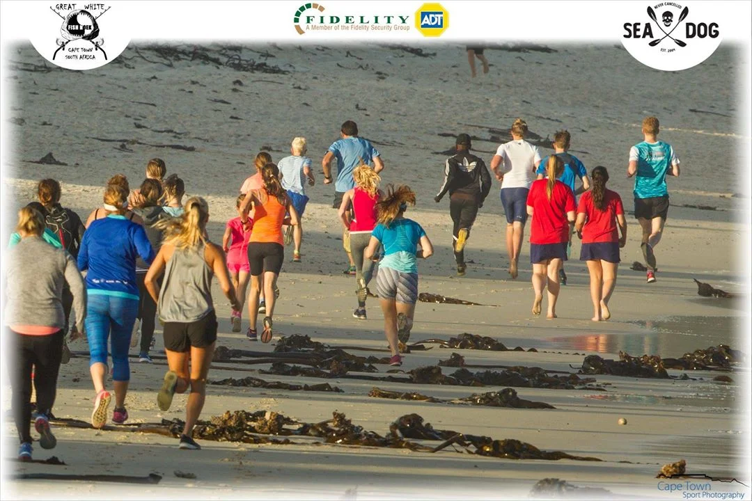 MountainLion Runners set off along the beautiful Fish Hoek beach for the new, fun and easy 5km route. (Photo: Cape Town Sport Photography).