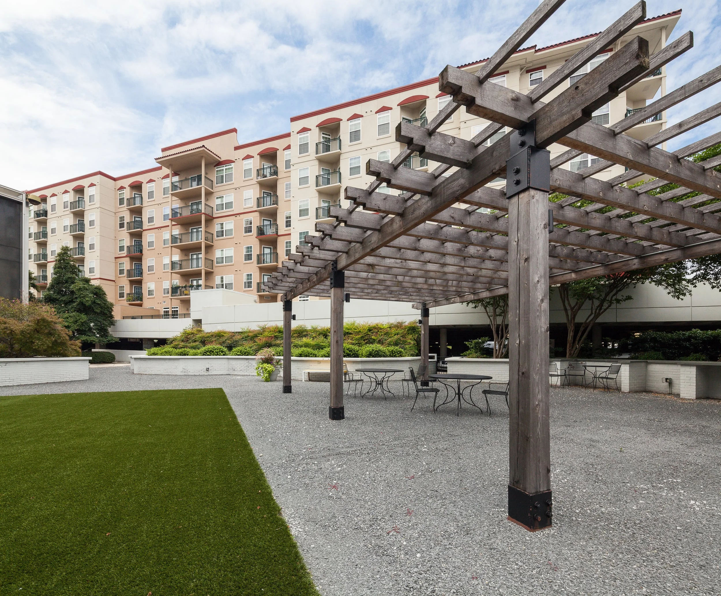 09-15-CBRE-250ePonce-7445-Pano.jpg