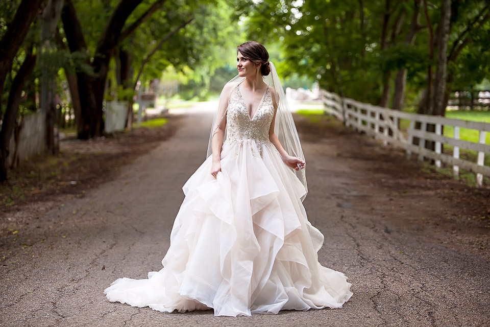 Central-Texas-Bridal-Photographer-Honest-Hue.jpg