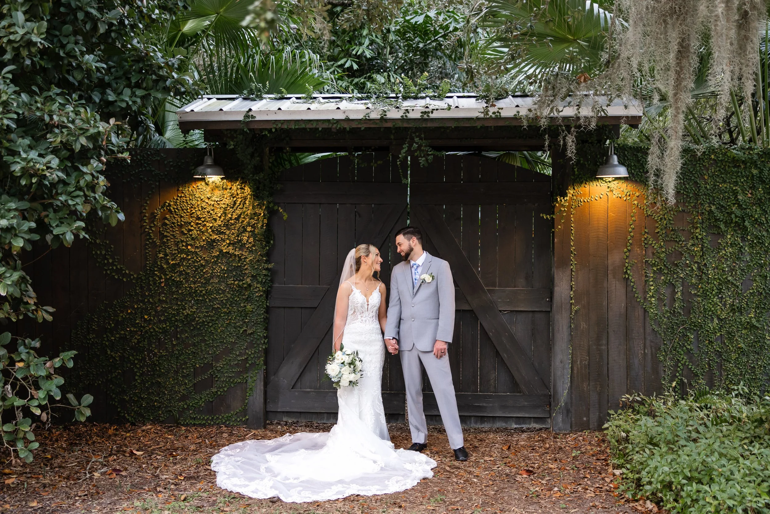 Jess + Dylan | A Laid-Back, Love-Filled Wedding at The Delamater House ✨🌿