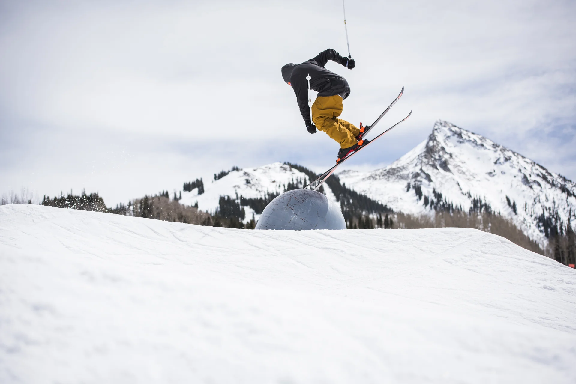 AaronBlunck_CrestedButte_2018_Action_04.jpg