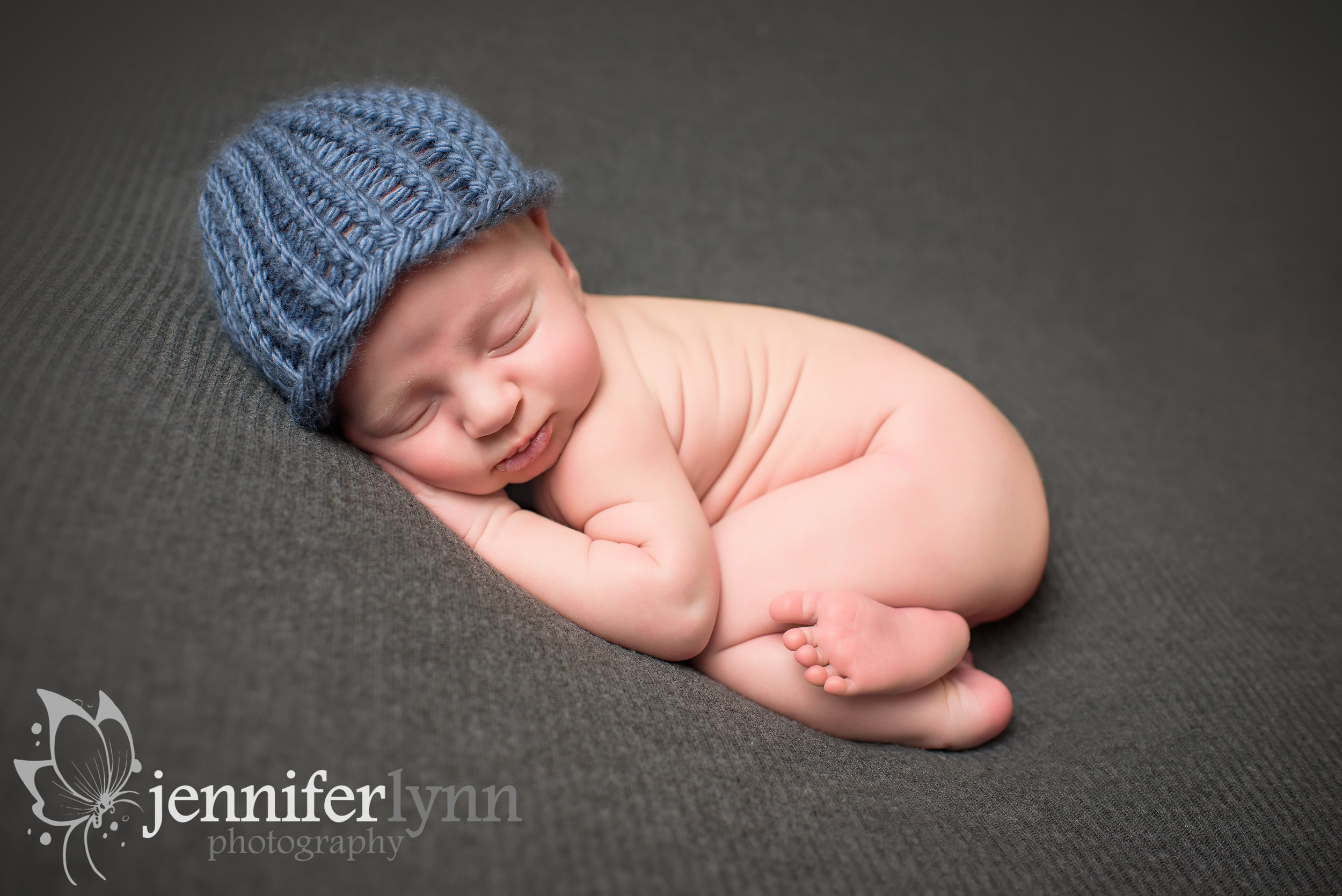 Tushie Up Grey Blanket Blue Hat