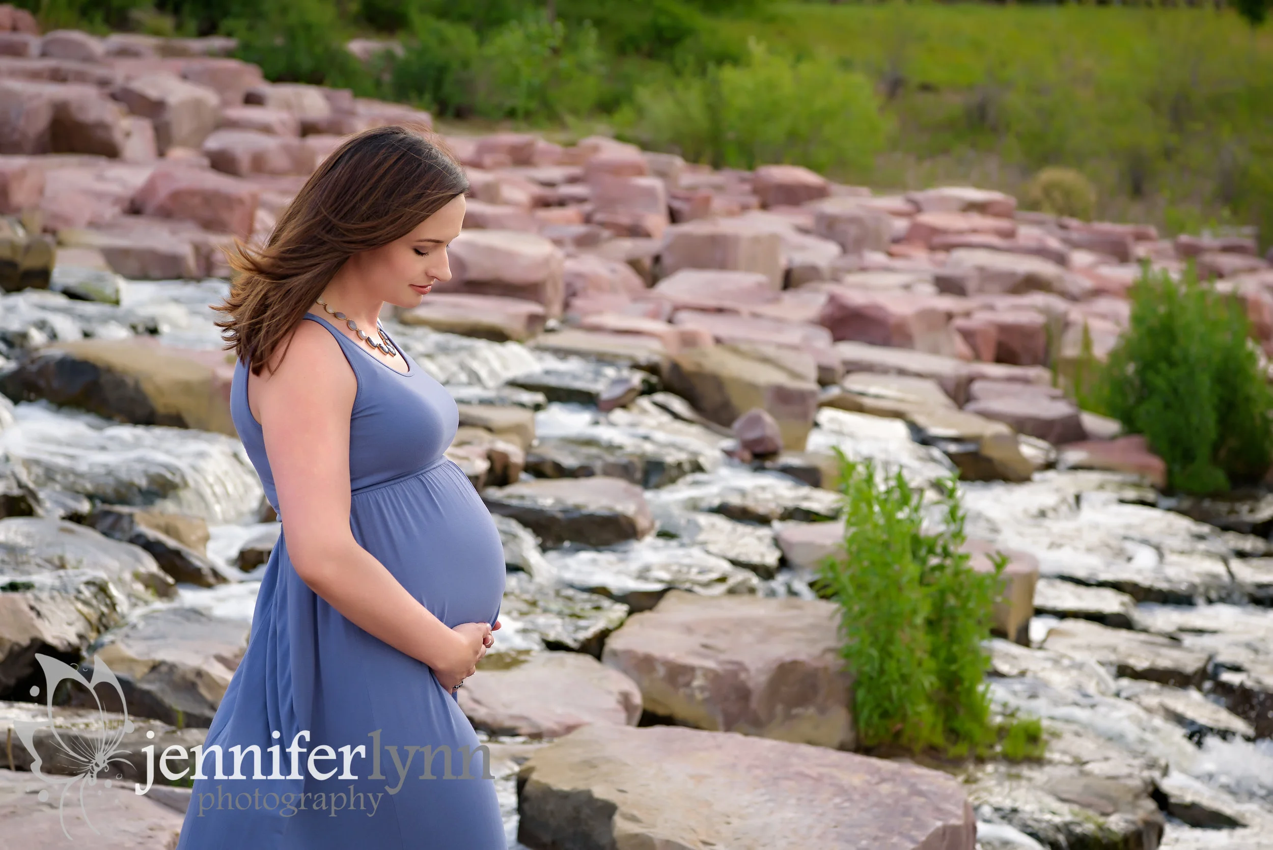 Maternity Photo Intimate Rocks River Water