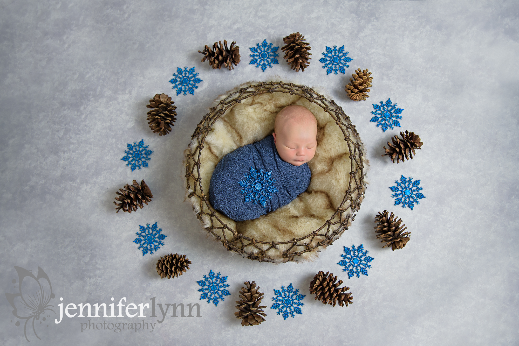 Newborn Boy Circle Basket Pinecones Snowflakes