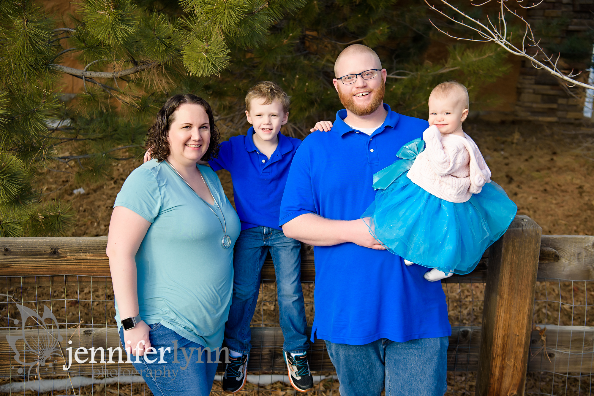 Outdoor Family Photo 