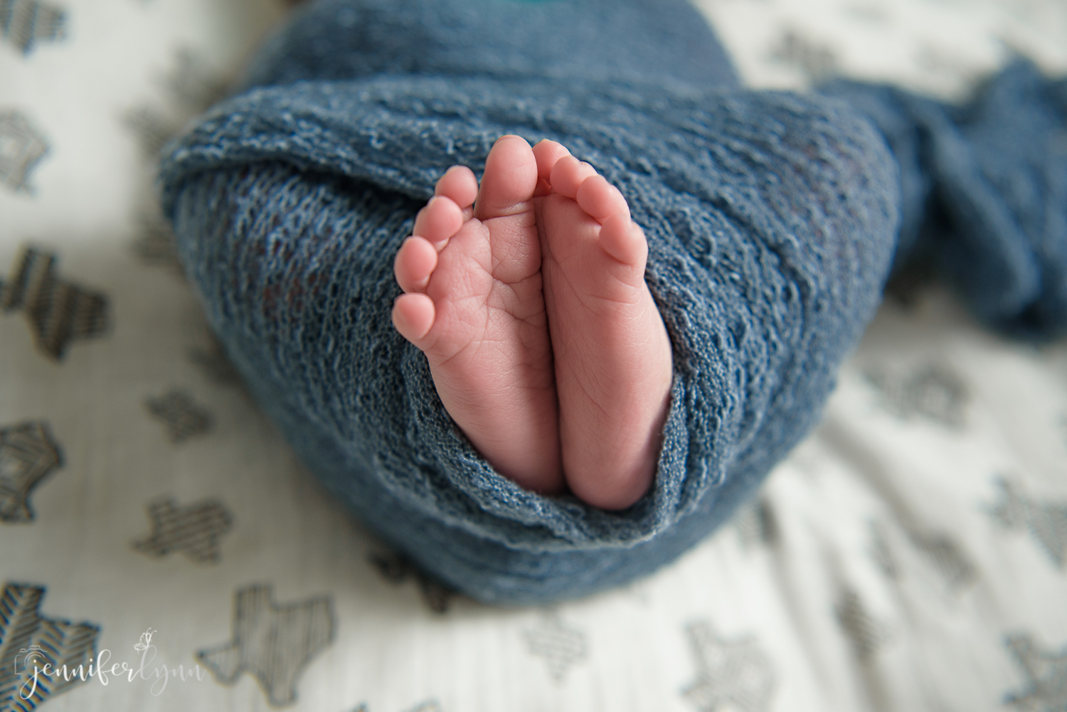 19-05_MilesNewborn_004.jpg