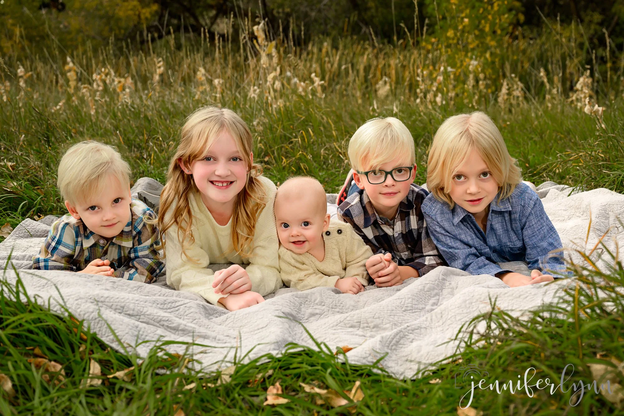 Warta Family Five kids siblings one sister four brothers aurora family photographer