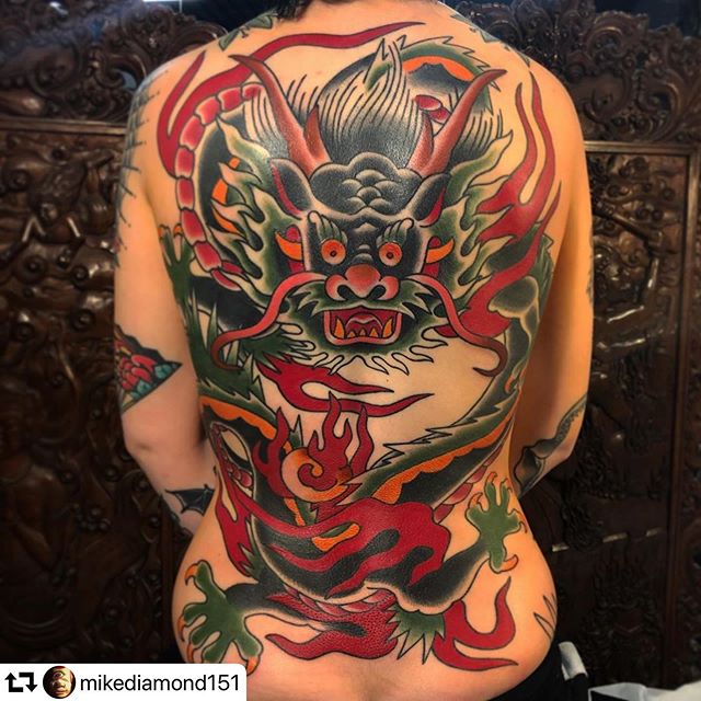 #repost @mikediamond151
・・・
Haven&rsquo;t posted one in a while.. finished the color on this sweet dragon today! Also some color is still healing- thanks for looking! #sacreddiamondtattoo #mikediamond #desmoines  all #blackclawneedle every day.