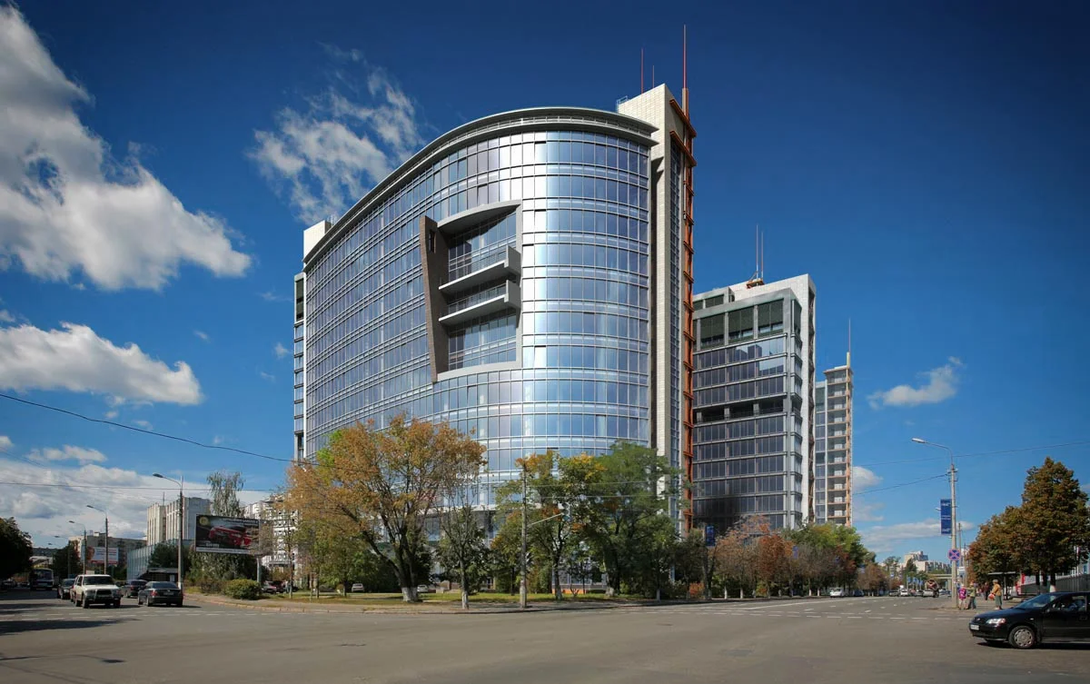 COMMERCIAL BUILDING