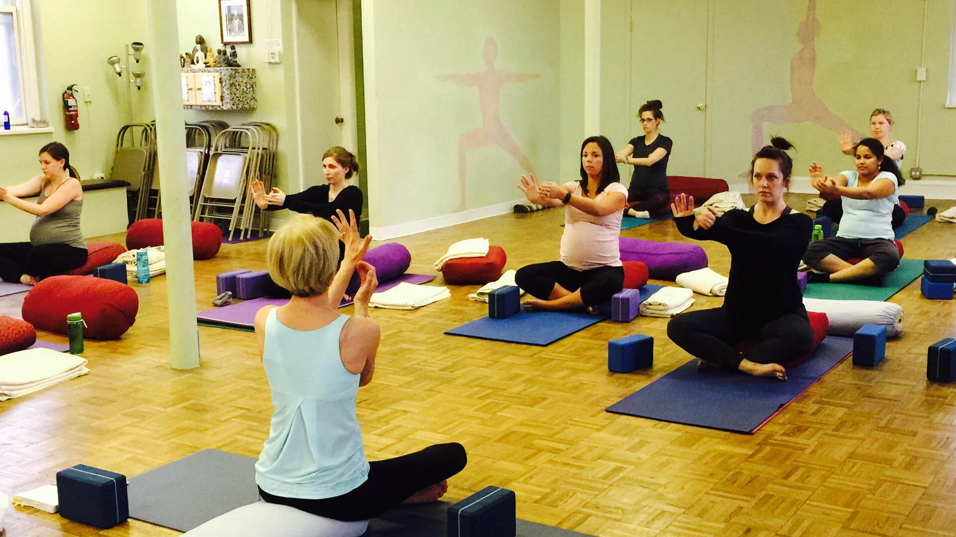 pranatal-yoga-among-friends.jpg