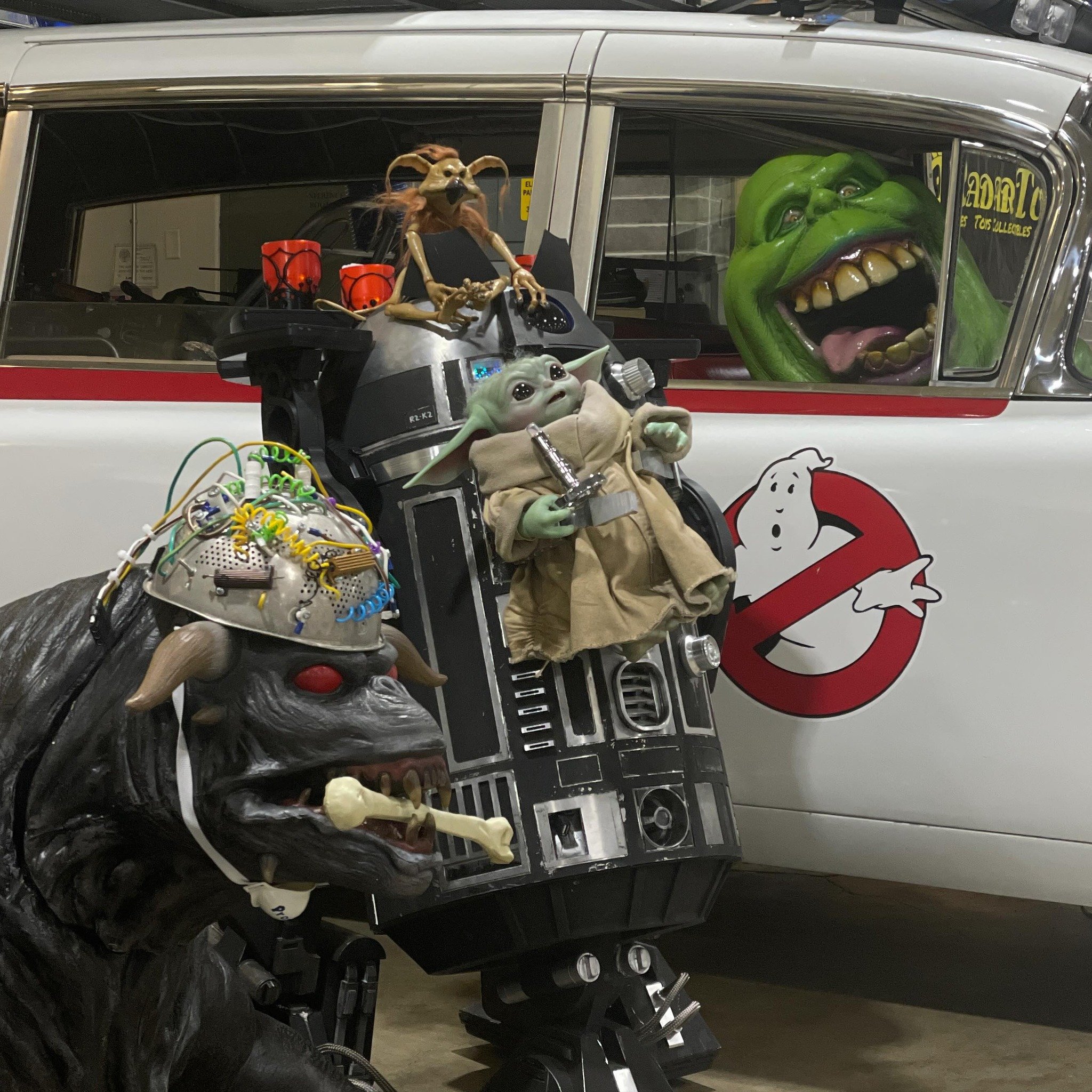 Thinking about doing a crossover R2 Ghostbuster mashup. #starwars #ghostbusters