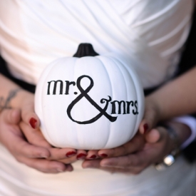 halloween-wedding-pumpkin.jpeg