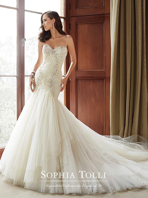 Sophia Tolli Y21514 Color: ALMOND Size: 6 Retail Price: $1,685 Our Price: $1,180 East Valley Store