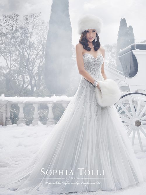 Sophia Tolli Y21521 Color: MISTY GRAY Size: 6 Our Price: $1,798 Retail Price: $1,259 Phoenix Store