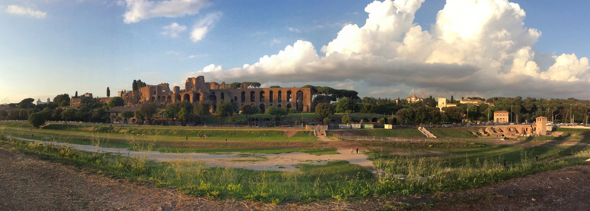 Circus Max pano[2].jpg