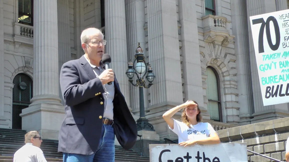 Joel Salatin speak about Raw Milk at our Eat Buy Grow rally