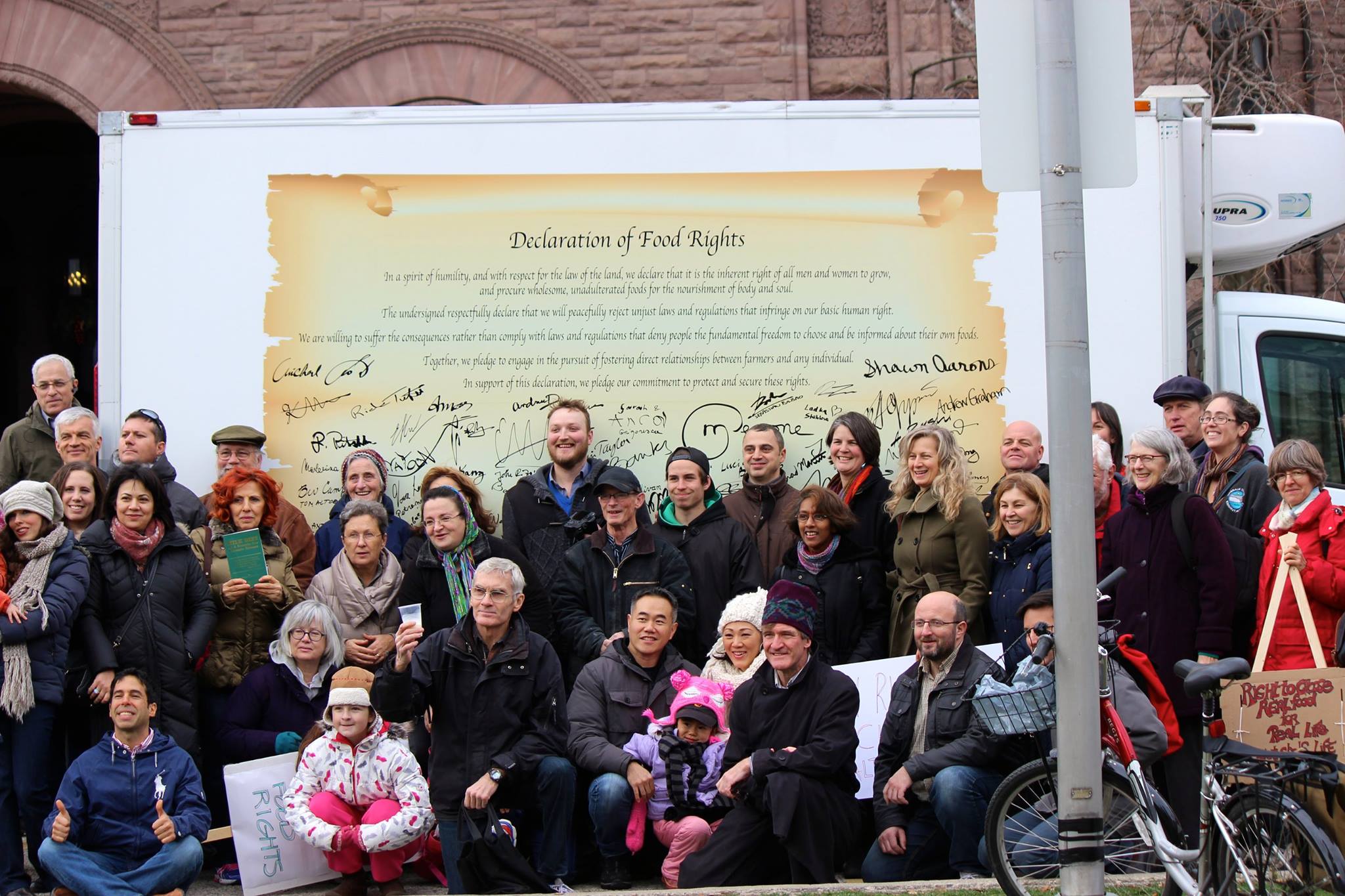 Signing the Declaration of Food rights 26 Nov 2015