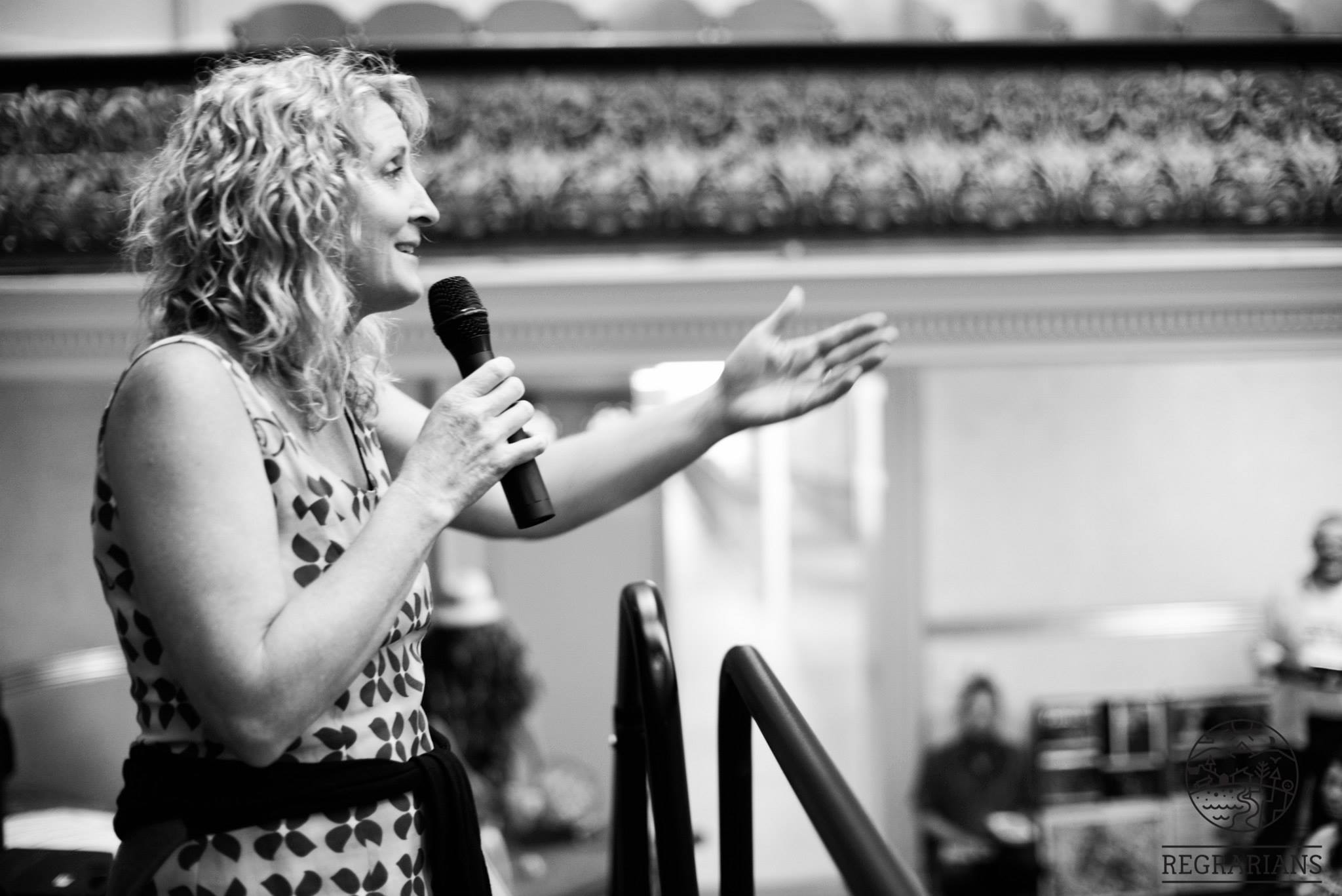 Presenter Lisa Heenan