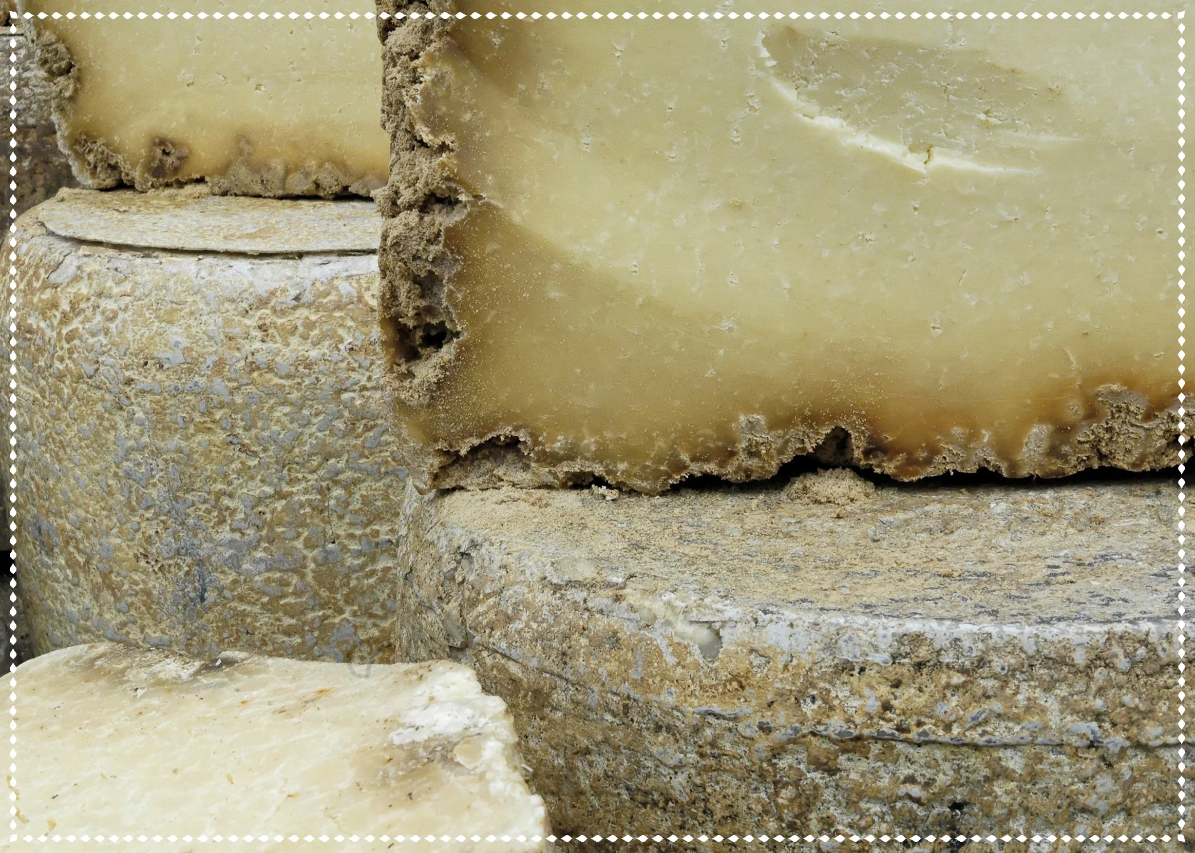 AdobeStock_7353537 cheese rind.jpg