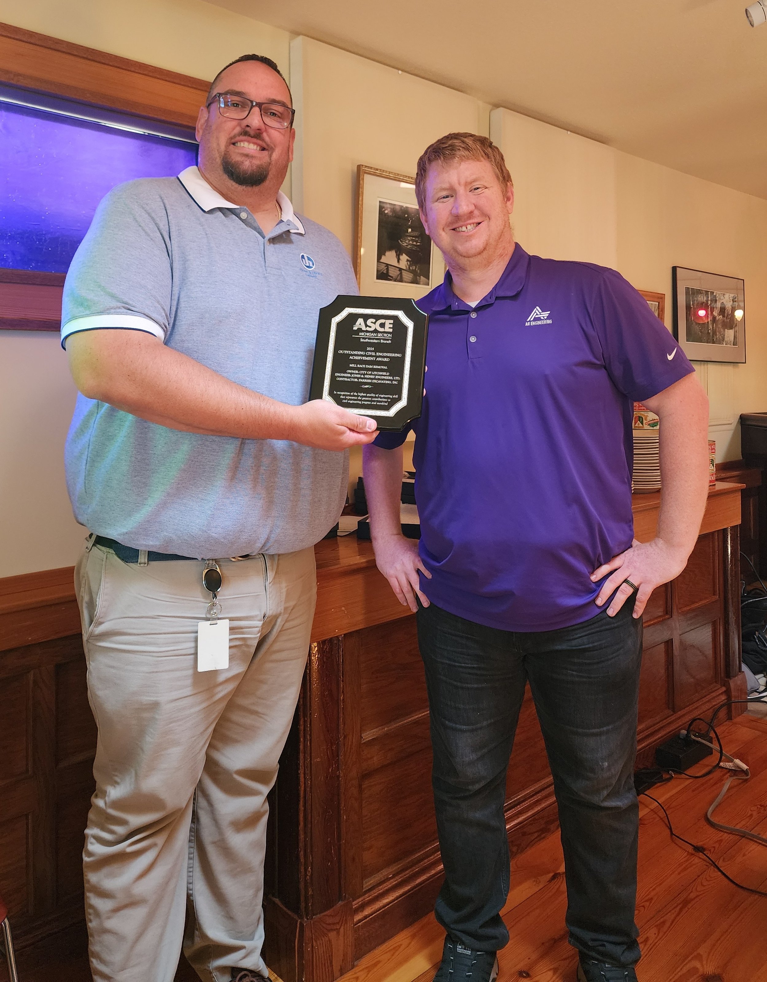 Award.jpg