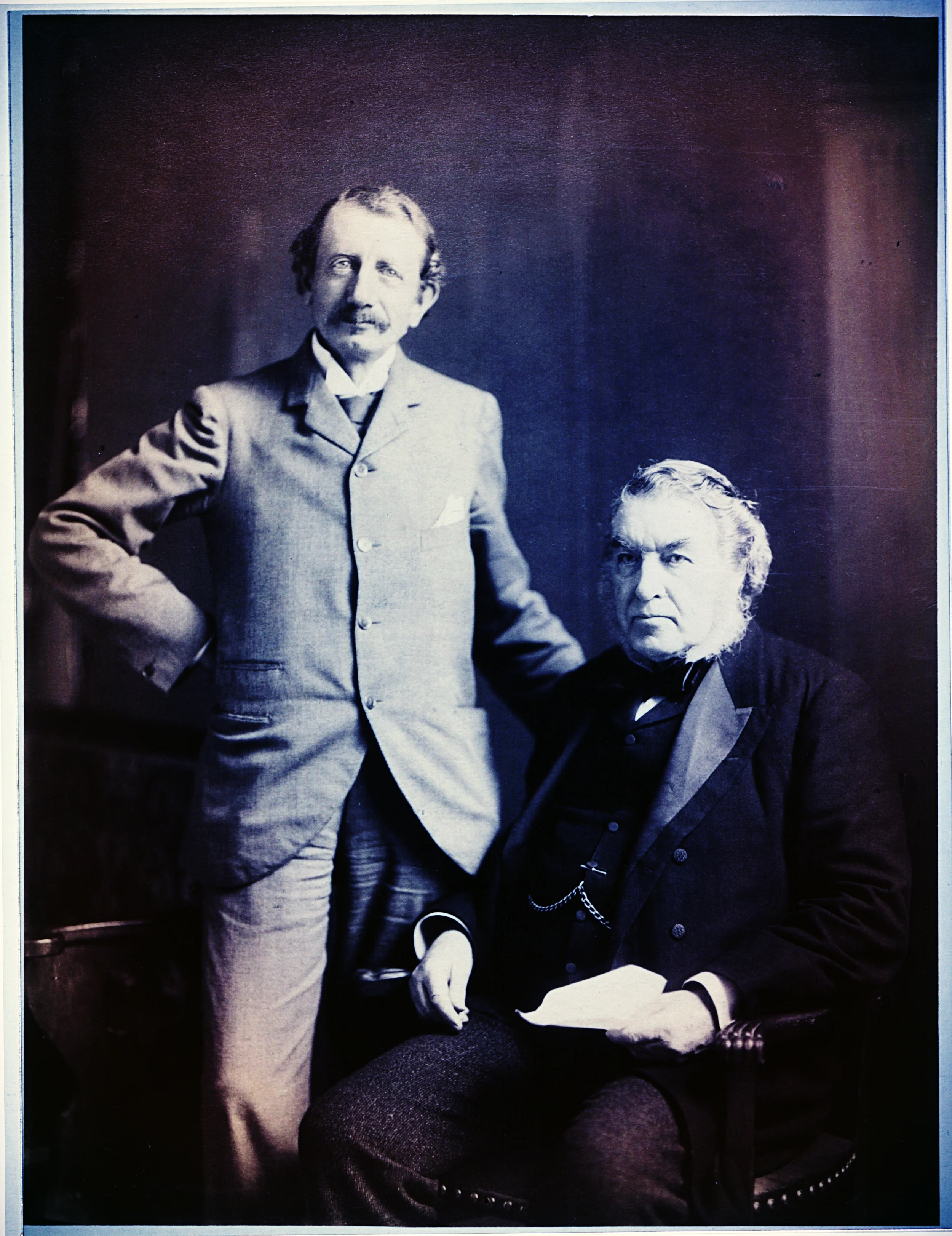 Sir Hugh John with former Prime Minister, Sir Charles Tupper. / Library and Archives Canada, PA-030908