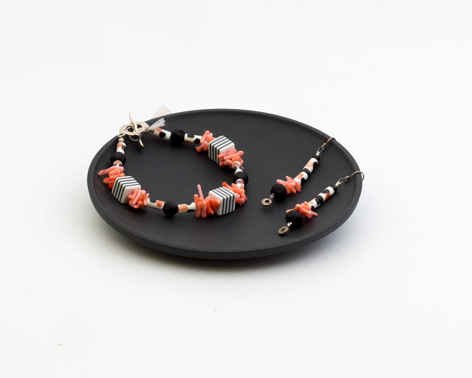 Pat Stanton loves beads and we love her jewellery. She creates gorgeous one-of-a-kind pieces; necklaces, bracelets and earrings. Bead colour and shape combined with her design skill and attention to detail make each piece special.