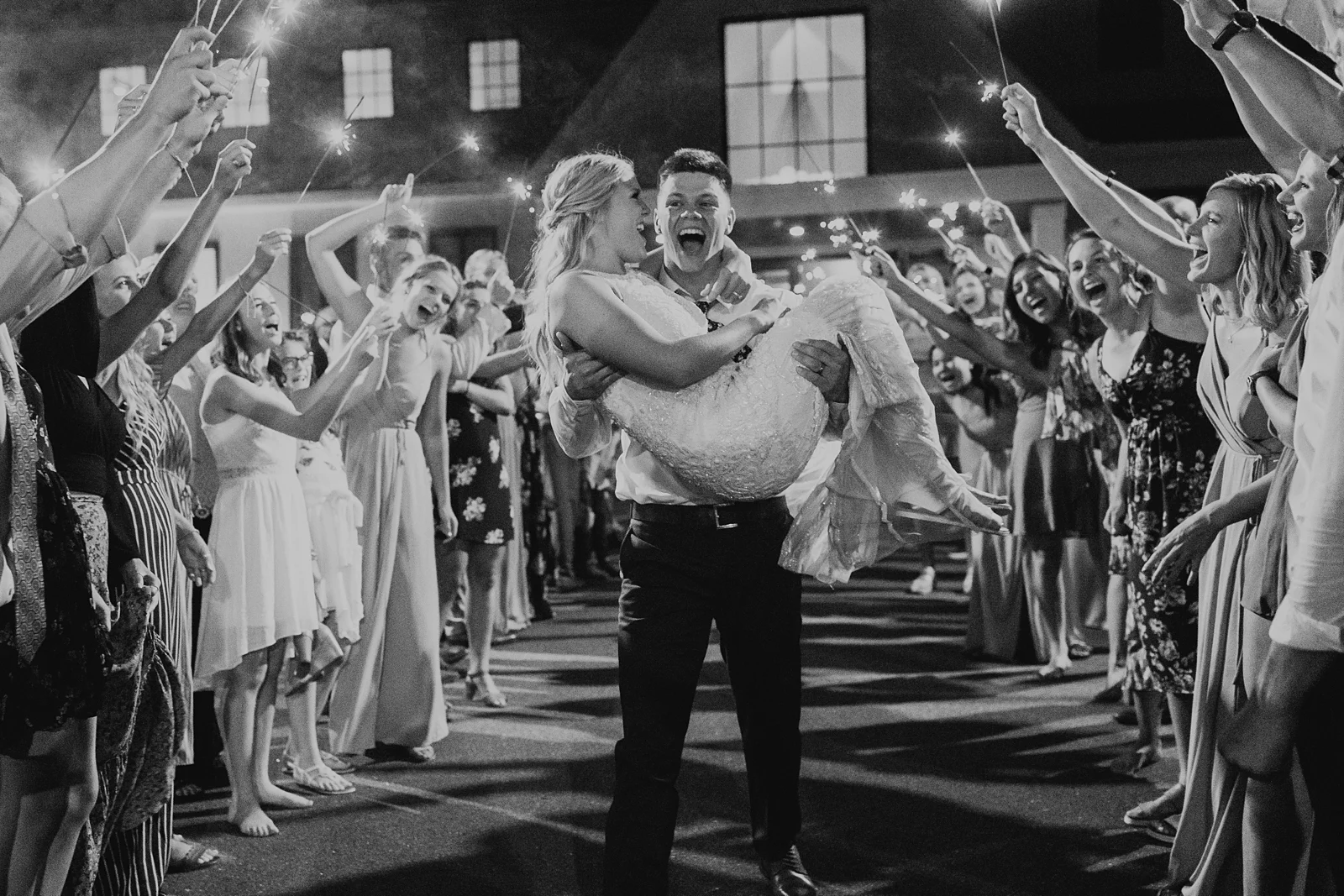 Anna & Trey Modern Minneapolis Wedding at The Hutton House_0751.jpg