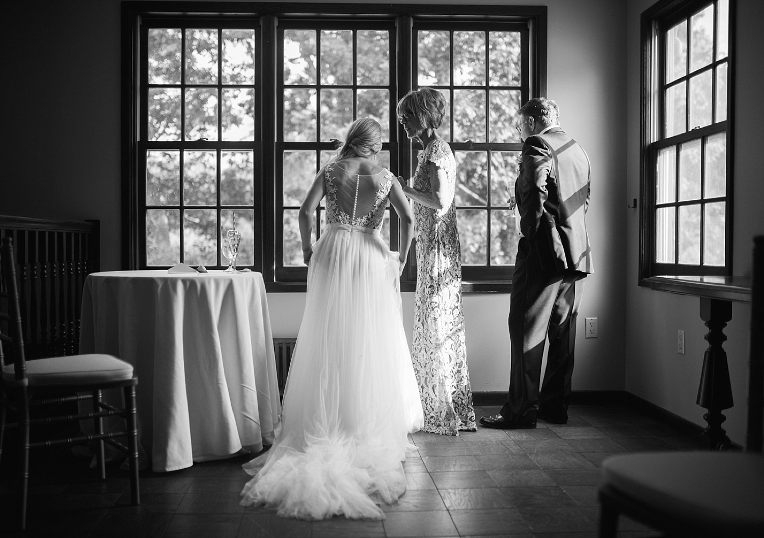 romantic_hotelduvillage_newhope_pennsylvania_wedding_040.jpg