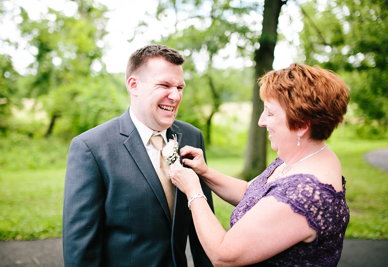 lizbrandon_rosebankwinery_newtown_summer_wedding_image_024.jpg