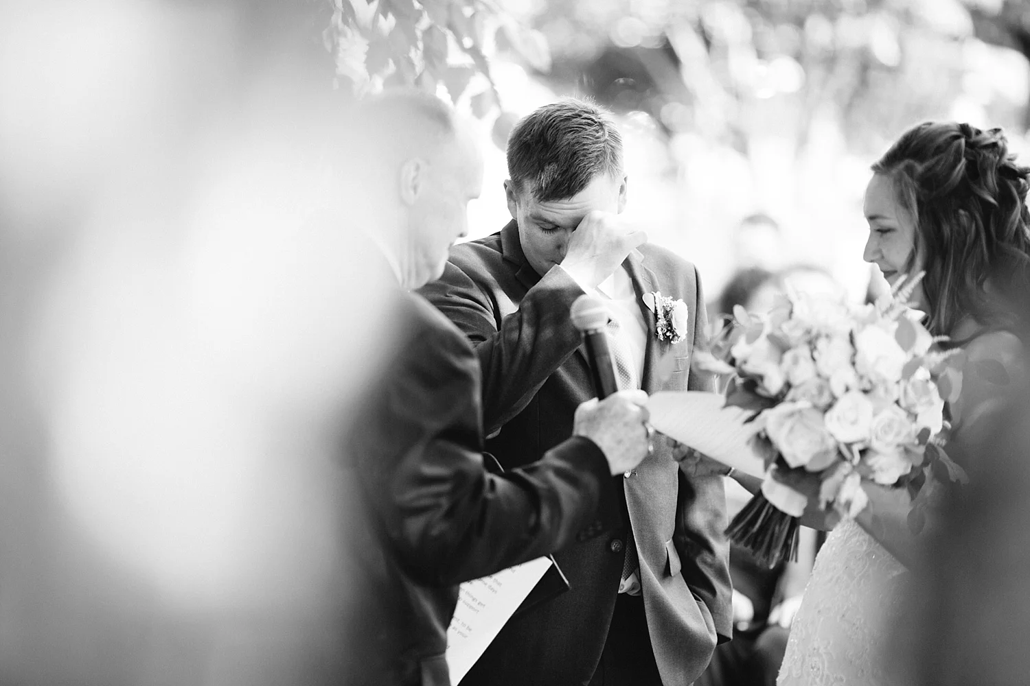 lizbrandon_rosebankwinery_newtown_summer_wedding_image_074.jpg