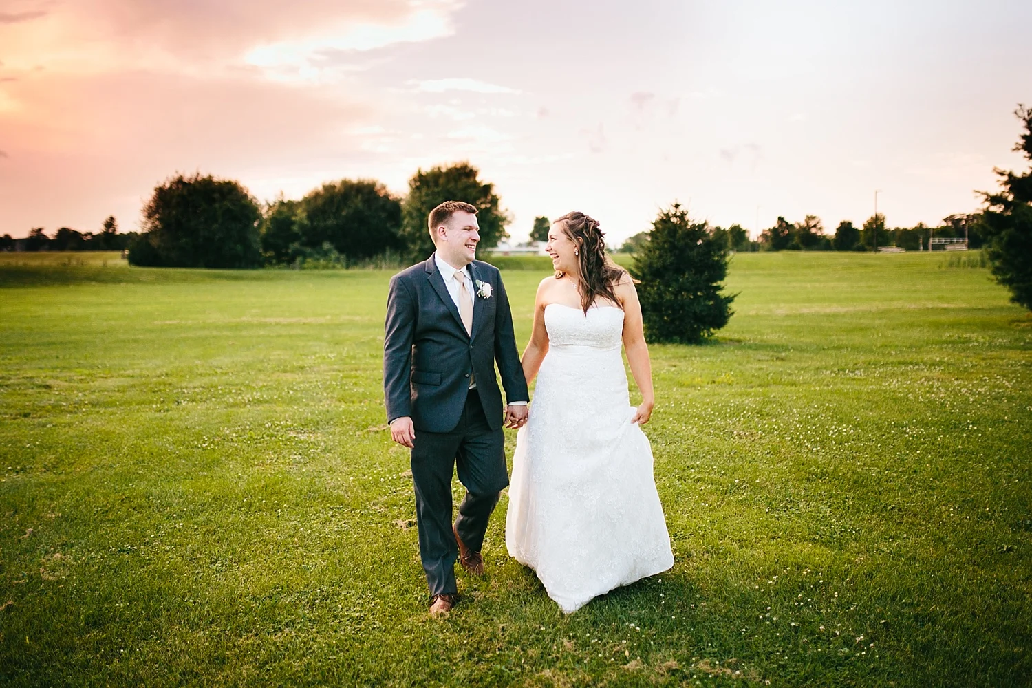 lizbrandon_rosebankwinery_newtown_summer_wedding_image_109.jpg