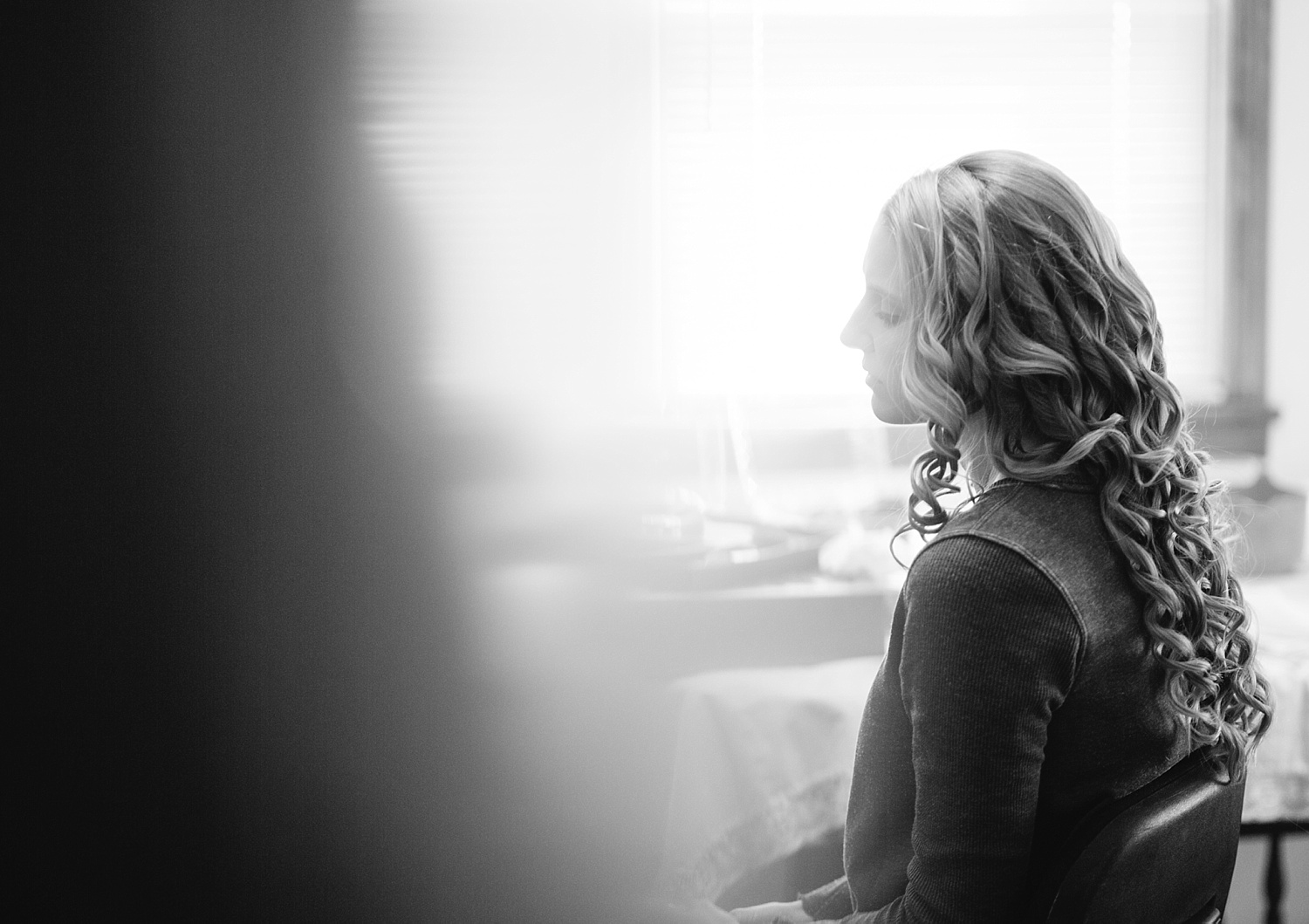 jessdavid_barnonbridge_phoenixville_winter_wedding_image_005.jpg