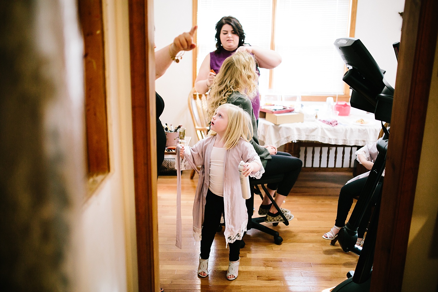 jessdavid_barnonbridge_phoenixville_winter_wedding_image_007.jpg