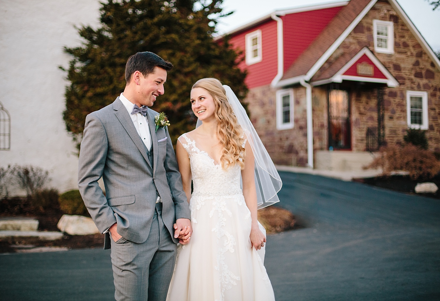 jessdavid_barnonbridge_phoenixville_winter_wedding_image_089.jpg