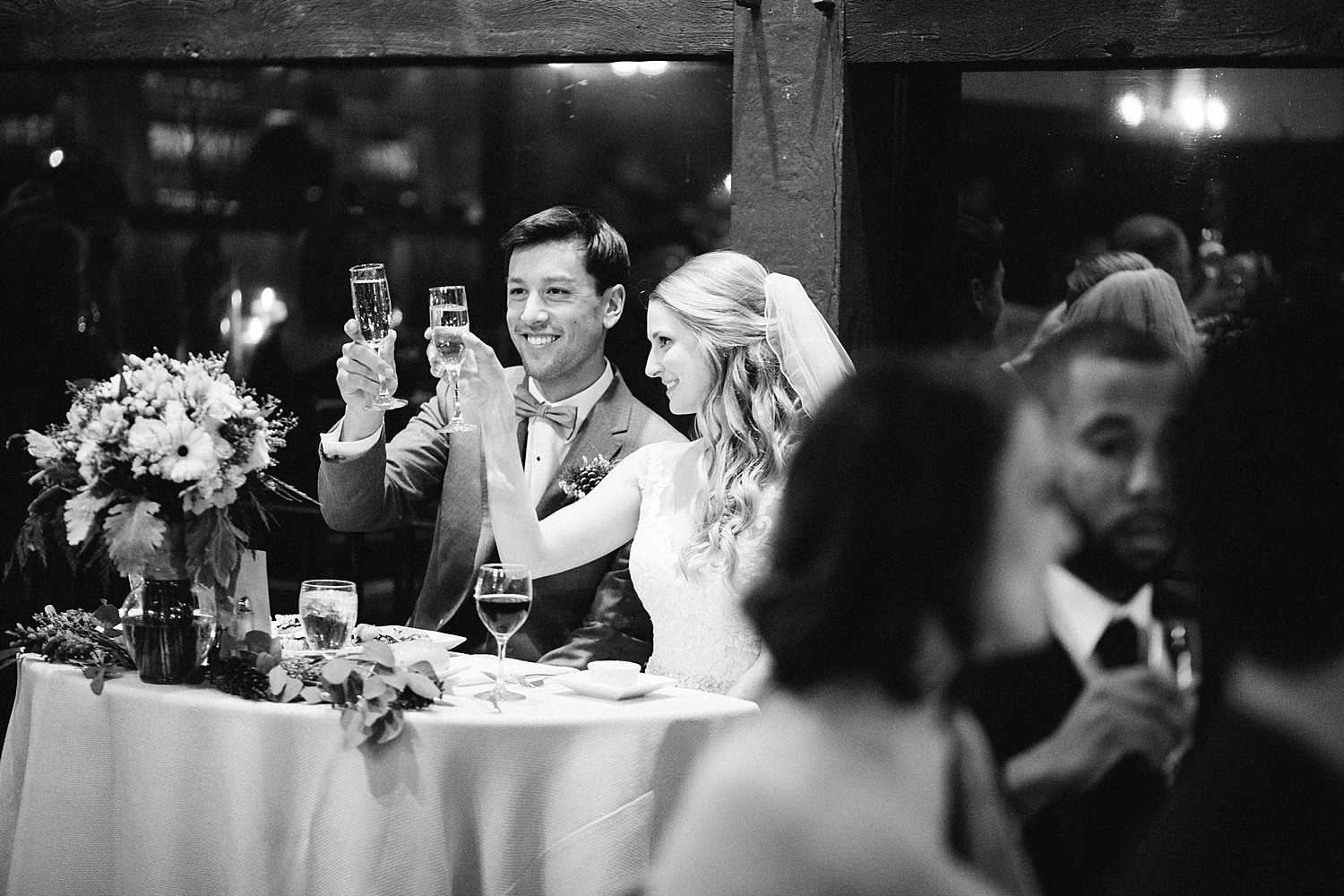 jessdavid_barnonbridge_phoenixville_winter_wedding_image_098.jpg