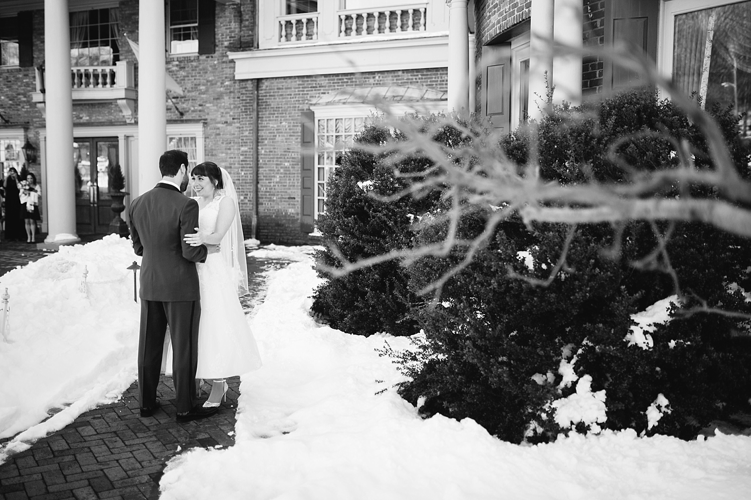 michelledaniel_themanor_newjersey_winter_wedding_image039.jpg