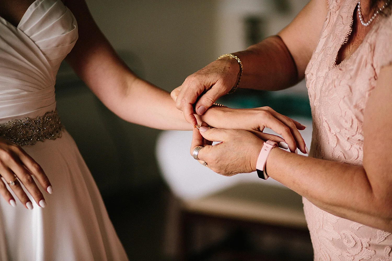 melissasteve_thebreakers_attheocean_oceangrove_nj_wedding_image031.jpg