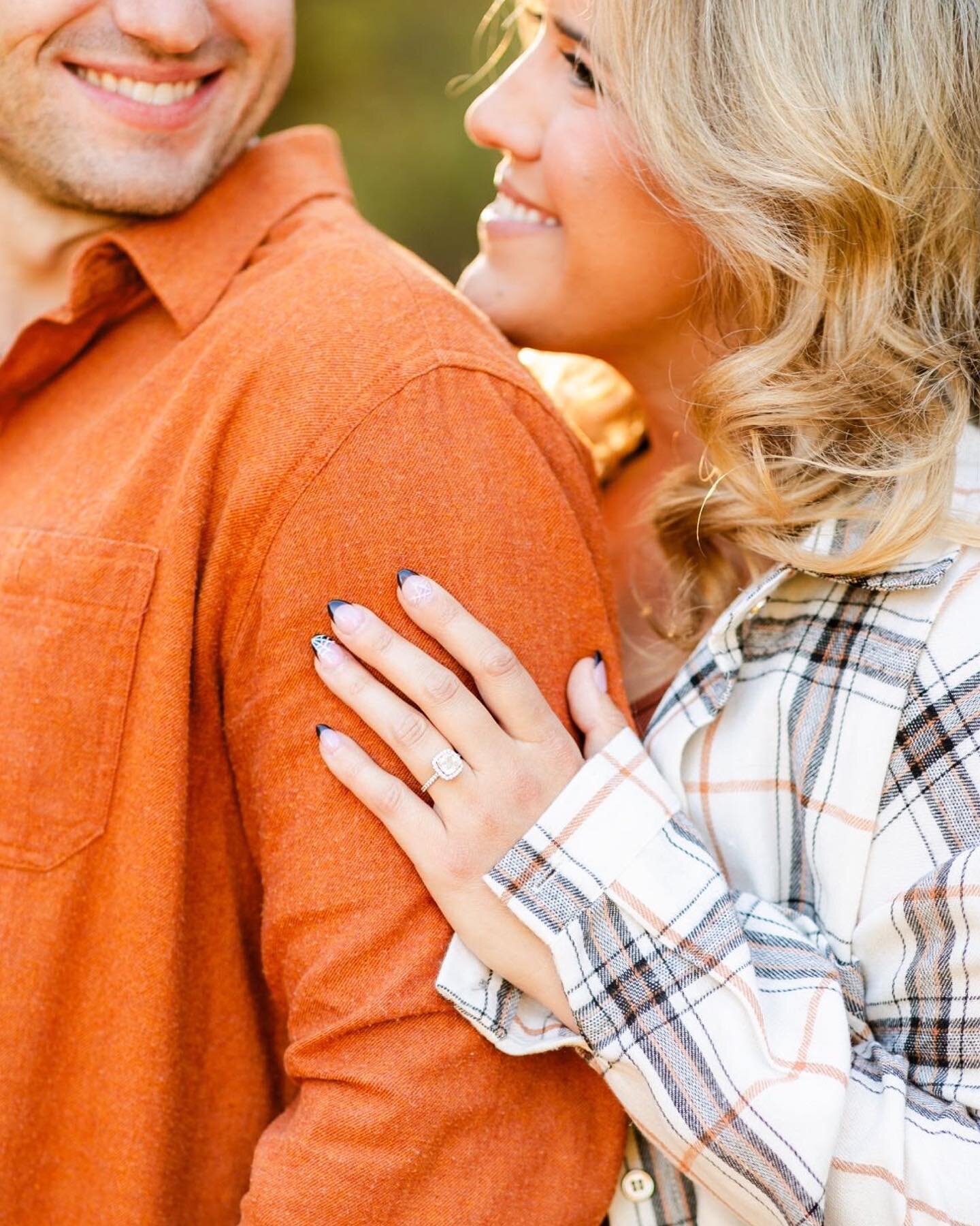 Samantha and Brian are engaged!! Putting the finishing touches on this wonderful couples gallery this week and couldn&rsquo;t be more excited about it 💛 This session had peak October vibes complete with pumpkins, flannel and absolutely incredible co