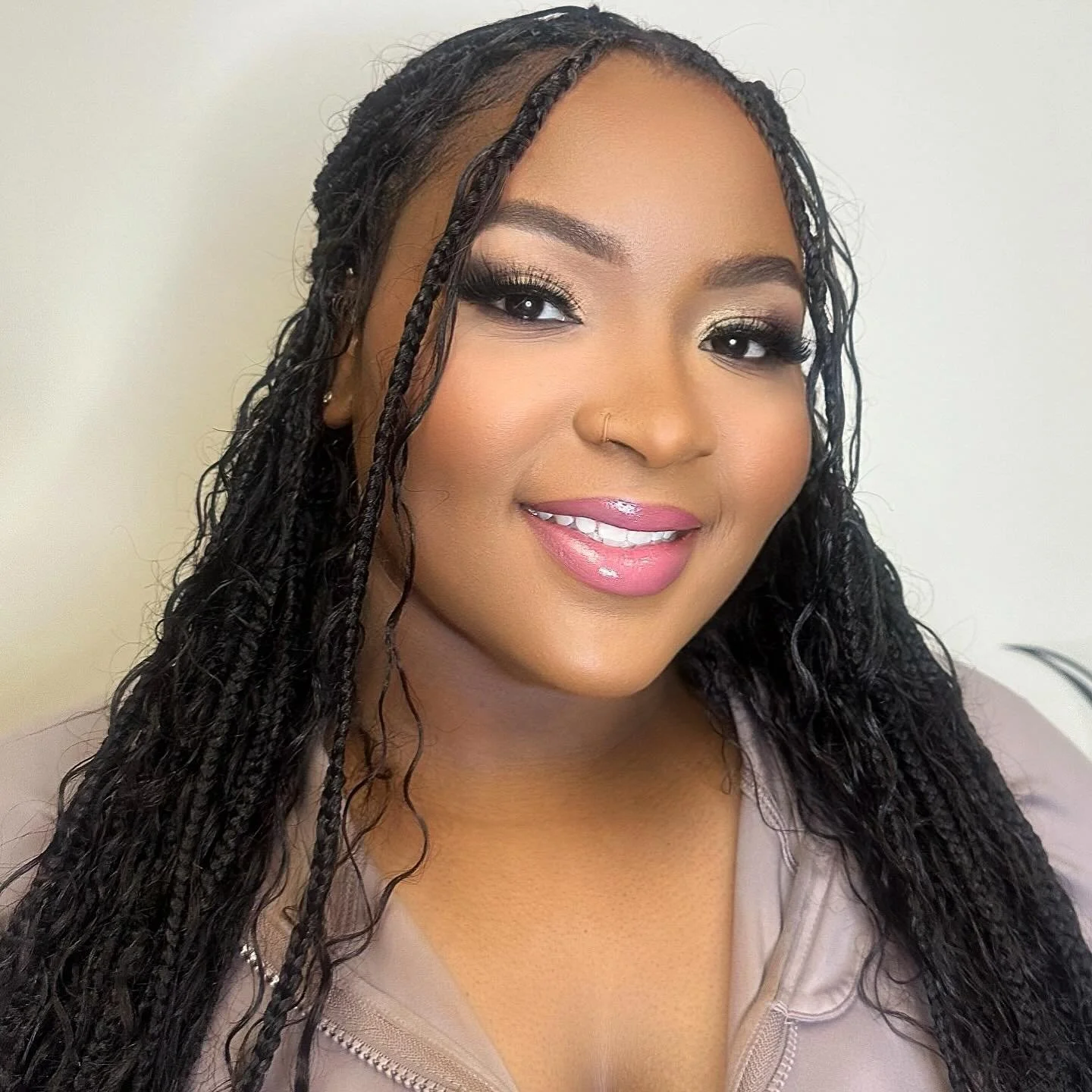 Happy Pinning Day to my lil Sissy (My best friends baby sister who I watch grow up in front of my eyes 👀🪄) ❤️👩🏾&zwj;⚕️ So proud of you @dominiquemariemajors 💋