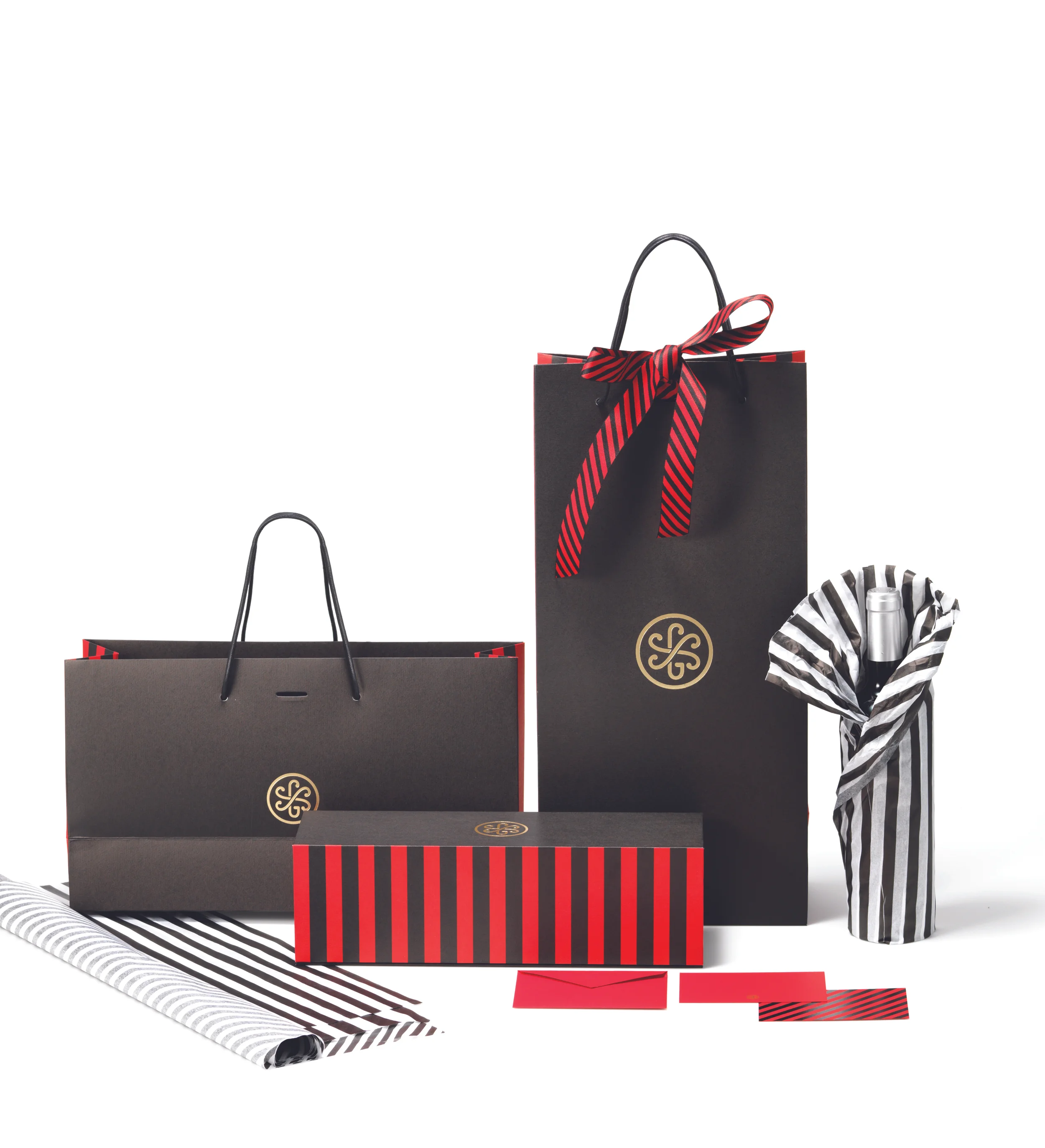  True luxury retail packaging for an elite wine retailor in Korea. Used the concept of 'altered state' asa visual metaphor. 