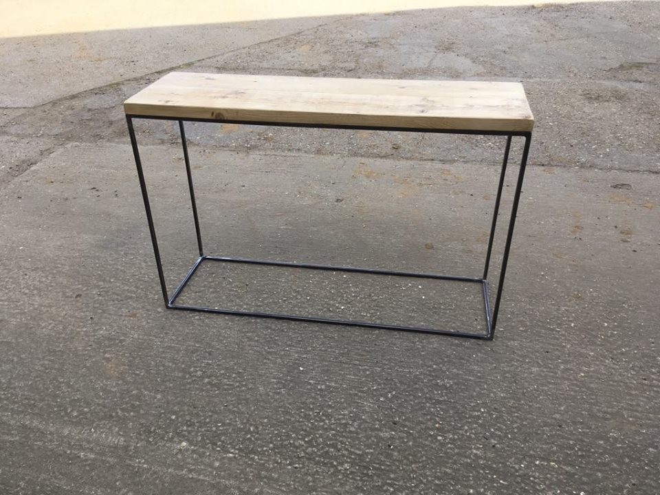 ssstable.jpg