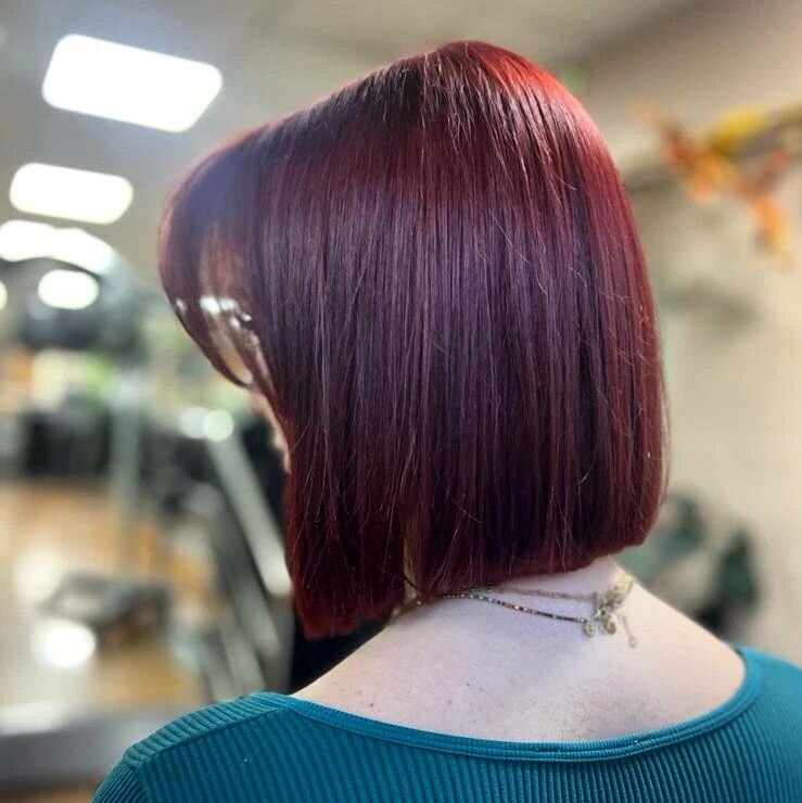 The Fall/Winter 2023 runways were alive with red in dozens of variations &mdash;&nbsp;scarlet, oxblood, carmine this year, what better way to follow fashion then going red with your hair 💁🏽&zwj;♀️ this colour Emma created for our client is gorgeous