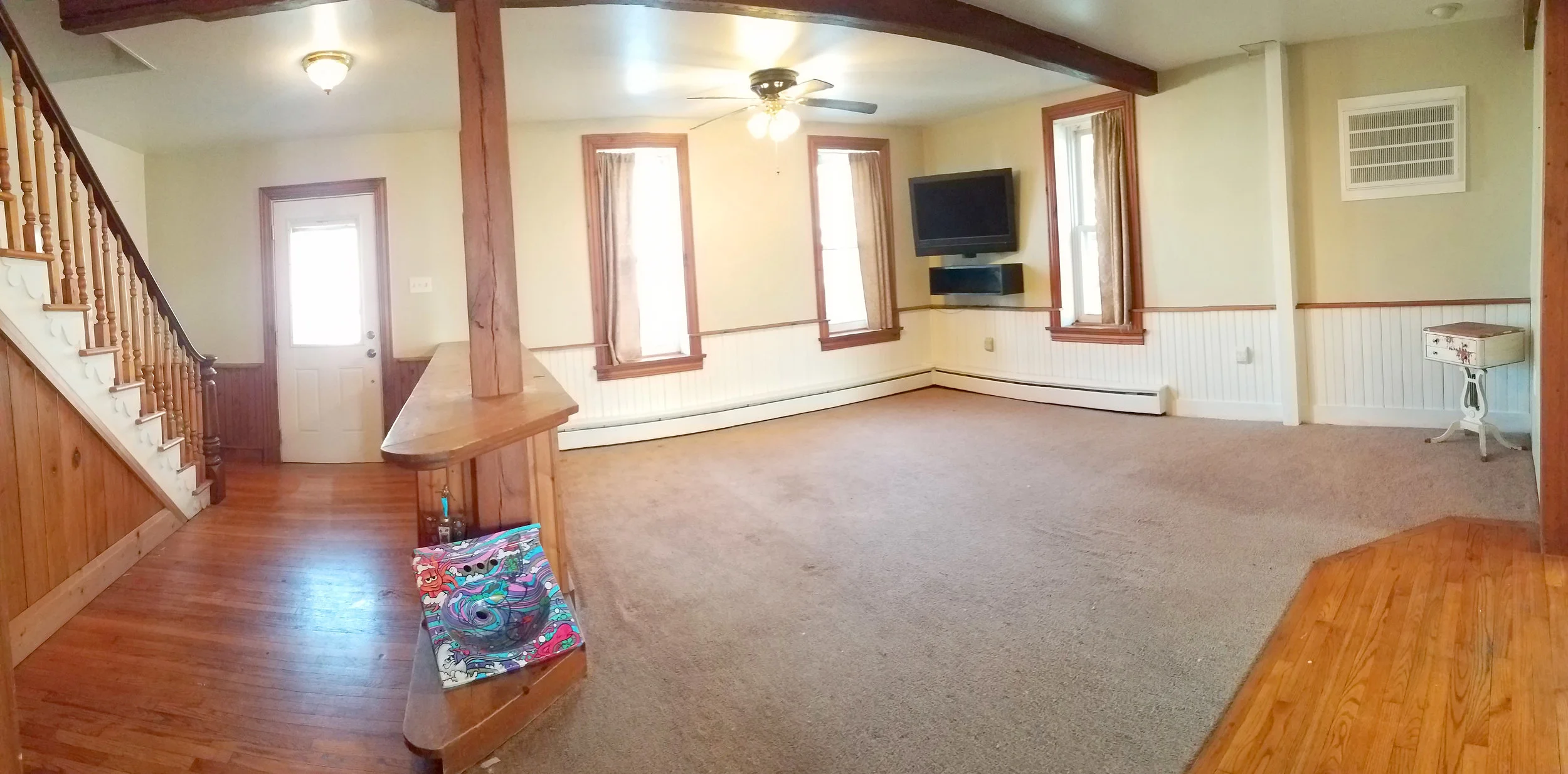 3 Living Room.jpg