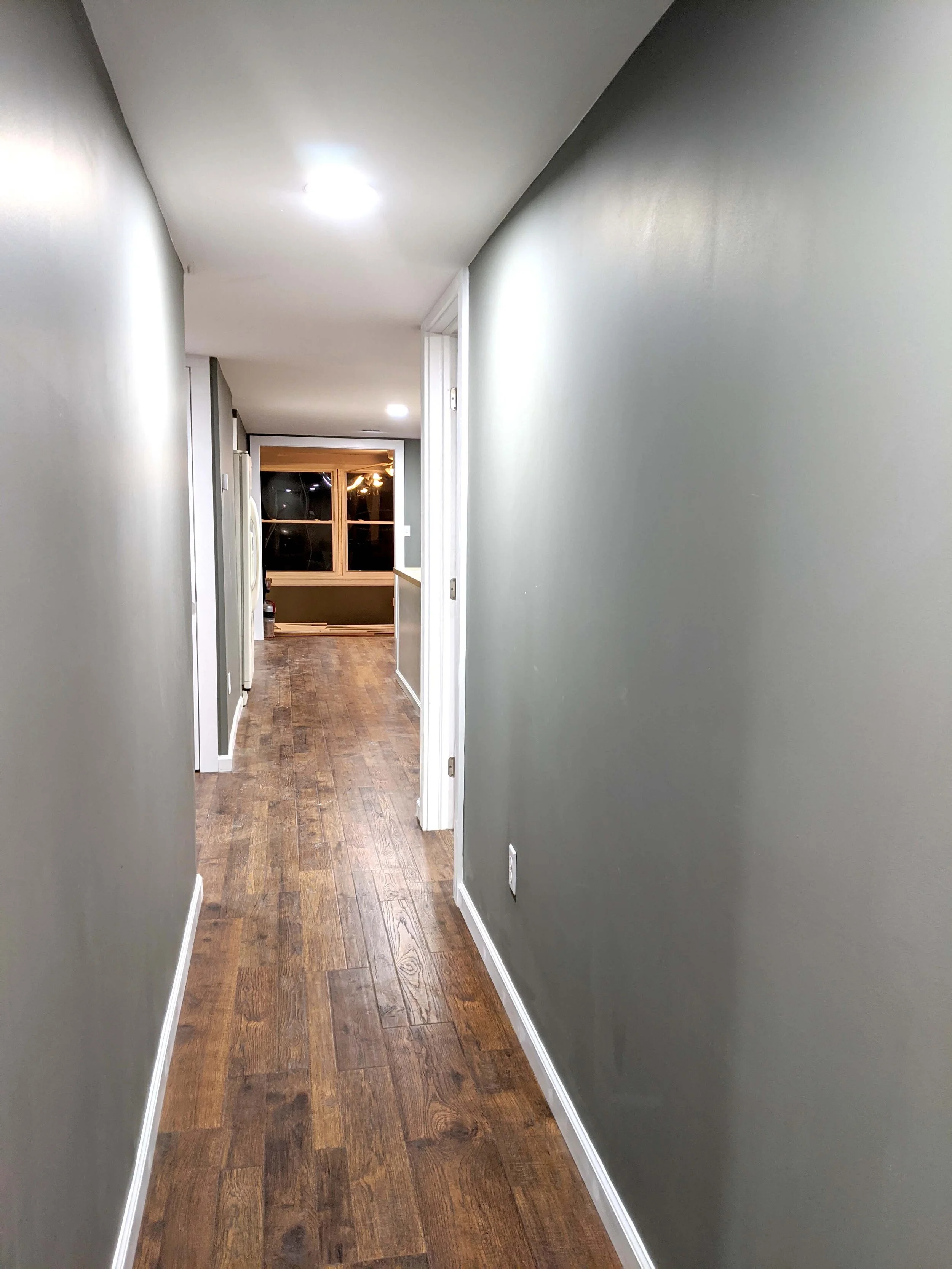 Hallway2.jpg