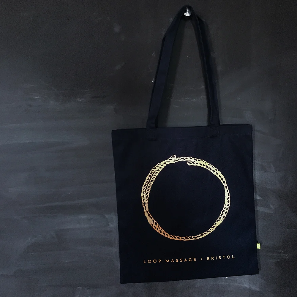 LoopNavyTote1_S.jpg