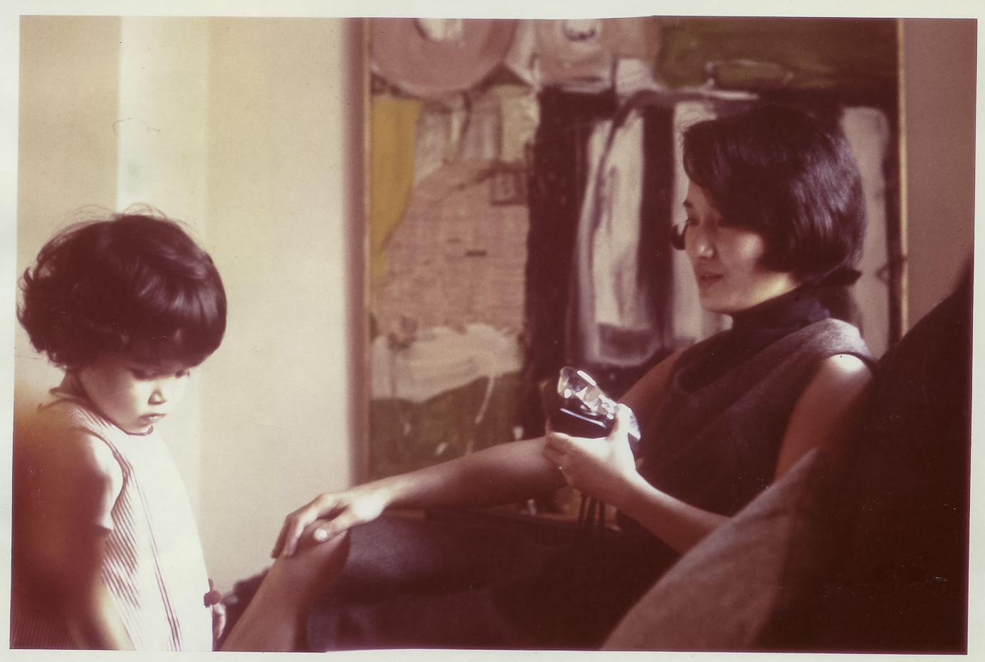 Monika & Michiko avec "Painting for a Funeral Parlor", circa 1963