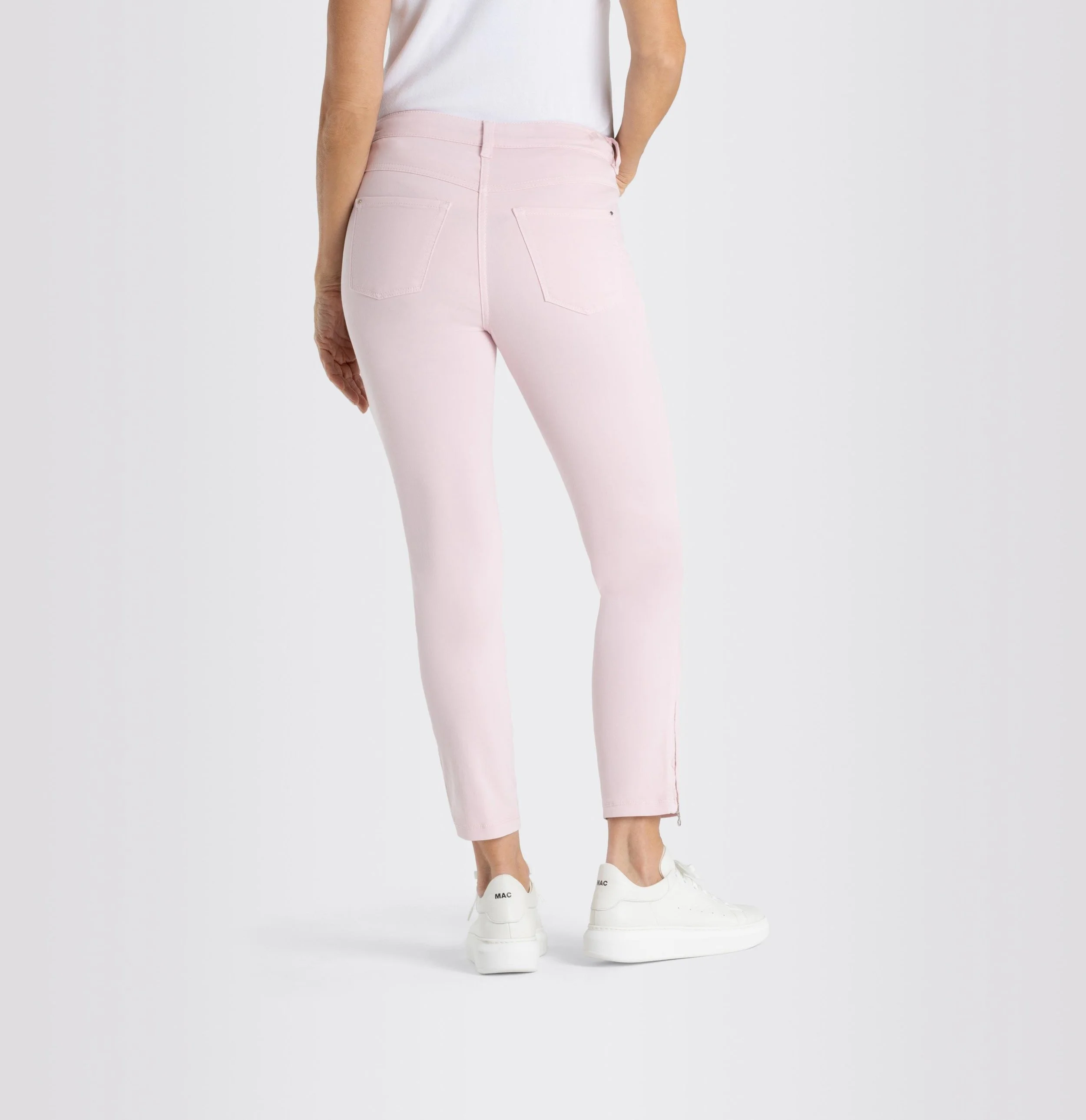 Dream Chic-0355L col. 704R - back.jpg