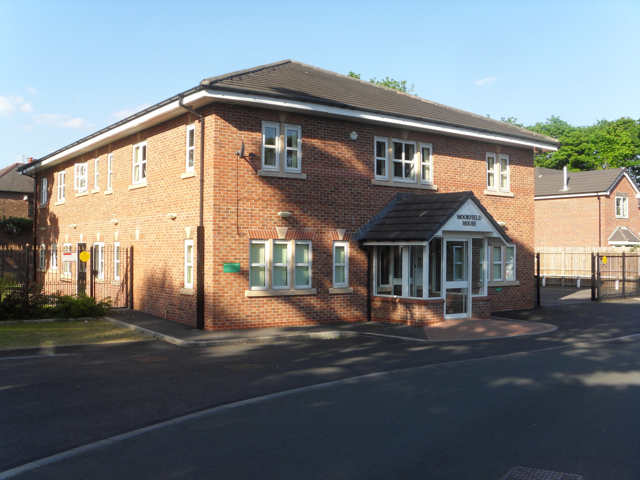   High Quality Office Space To Let    Swinton, Worsley 